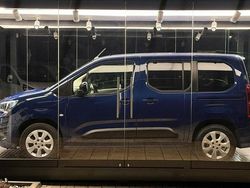 Niebieski Używany 2022 Opel Combo Life Edition+ Hatchback | 59 000 zł