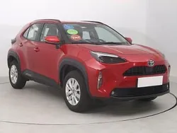 Czerwony Używany 2022 Toyota Yaris Cross SUV | 91 999 zł (Uczciwa cena)