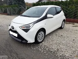 Biały Używany 2018 Toyota Aygo X-cite Hatchback | 43 900 zł (Dość drogi)