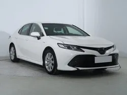 Biały Używany 2020 Toyota Camry Sedan/Limuzyna | 84 999 zł (Dobra cena)