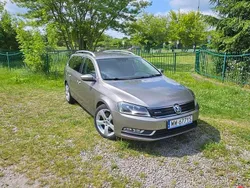 Beżowy Używany 2012 VW Passat Kombi | 25 900 zł (Dość drogi)