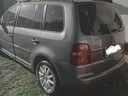 Szary Używany 2008 VW Touran Minivan | 11 000 zł (Uczciwa cena)