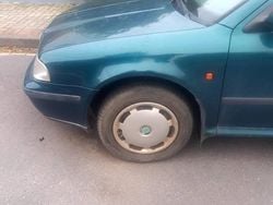 Zielony Używany 1997 Skoda Octavia Sedan/Limuzyna | 1499 zł