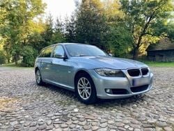 Inny kolor Używany 2011 BMW 320 Kombi | 21 900 zł