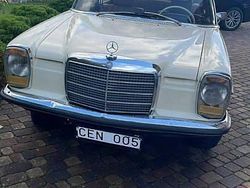 Beżowy Używany 1973 Mercedes W115 Sedan/Limuzyna | 32 000 zł