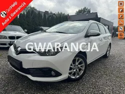 Biały Używany 2018 Toyota Auris Hybrid Kombi | 38 900 zł (Uczciwa cena)