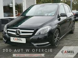 Czarny Używany 2012 Mercedes B200 Minivan | 46 500 zł