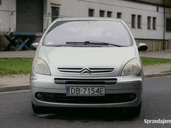 Srebrny Używany 2004 Citroën Xsara Picasso Minivan | 3900 zł (Uczciwa cena)