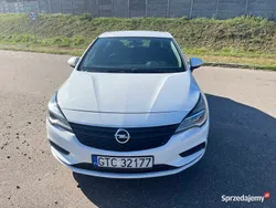 Biały Używany 2016 Opel Astra Hatchback | 18 500 zł (Super Cena)