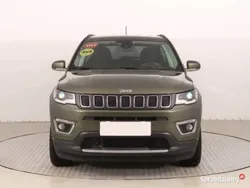 Zielony Używany 2018 Jeep Compass SUV | 76 999 zł (Uczciwa cena)