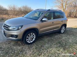 Złoty Używany 2012 VW Tiguan SUV | 36 800 zł (Uczciwa cena)