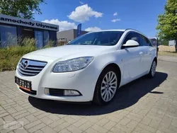 Biały Używany 2009 Opel Insignia Sport Sedan/Limuzyna | 19 900 zł (Uczciwa cena)