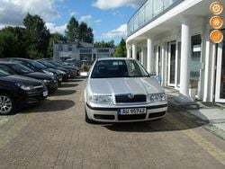 Srebrny Używany 2002 Skoda Octavia Sedan/Limuzyna | 8000 zł