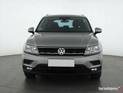 Szary Używany 2017 VW Tiguan SUV | 69 999 zł (Uczciwa cena)