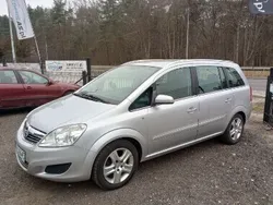 Inny kolor Używany 2009 Opel Zafira Minivan | 9900 zł (Dobra cena)