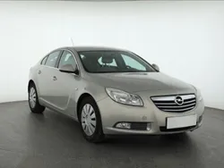 Złoty Używany 2011 Opel Insignia Hatchback | 20 499 zł (Dobra cena)