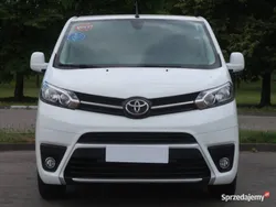 Biały Używany 2022 Toyota Proace Verso Kombi | 109 999 zł (Dobra cena)