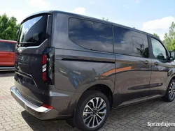 Szary Nowe 2025 Ford Tourneo Custom Titanium Sedan/Limuzyna | 279 900 zł (Uczciwa cena)