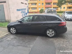 Czarny Używany 2018 Peugeot 308 Kombi | 34 000 zł (Uczciwa cena)