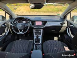 Czarny Używany 2020 Opel Astra Hatchback | 43 950 zł