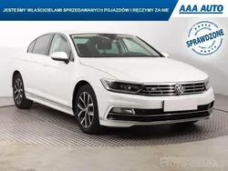 Biały Używany 2018 VW Passat | 69 999 zł (Uczciwa cena)
