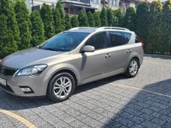 Złoty Używany 2010 Kia Ceed 2 Kombi | 15 900 zł (Uczciwa cena)