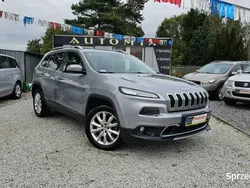Szary (metalik, perła) Używany 2015 Jeep Cherokee SUV | 58 900 zł (Uczciwa cena)