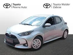 Srebrny Używany 2023 Toyota Yaris Hybrid Comfort Hatchback | 79 900 zł (Dobra cena)