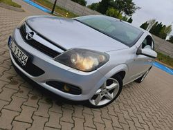 Srebrny (metalik) Używany 2006 Opel Astra Cabriolet Kabriolet | 12 900 zł