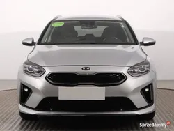 Srebrny Używany 2021 Kia Ceed Kombi | 69 999 zł (Uczciwa cena)