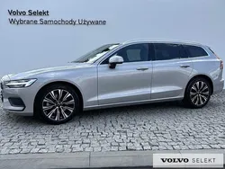 Srebrny Używany 2025 Volvo V60 Kombi | 174 900 zł (Uczciwa cena)