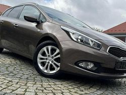 Brązowy Używany 2012 Kia Ceed Kombi | 29 900 zł (Uczciwa cena)