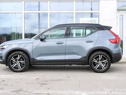 Używany 2021 Volvo XC40 SUV | 134 900 zł (Dość drogi)