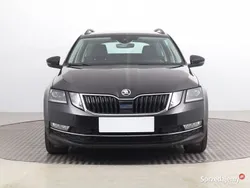 Czarny Używany 2019 Skoda Octavia Kombi | 56 999 zł (Dobra cena)