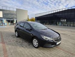 Granatowy Używany 2018 Opel Astra Kombi | 23 900 zł (Dobra cena)