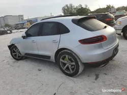 Srebrny Używany 2017 Porsche Macan SUV | 66 000 zł