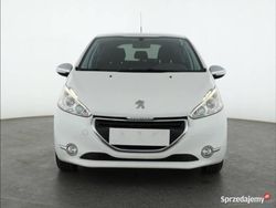 Biały Używany 2014 Peugeot 208 Hatchback | 22 999 zł (Uczciwa cena)