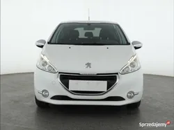 Biały Używany 2014 Peugeot 208 Hatchback | 22 999 zł (Uczciwa cena)