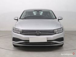 Srebrny Używany 2020 VW Passat Sedan/Limuzyna | 61 999 zł (Uczciwa cena)
