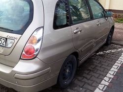 Beżowy Używany 2006 Suzuki Liana Hatchback | 8000 zł