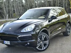 Czarny (metalik) Używany 2014 Porsche Cayenne SUV | 139 000 zł
