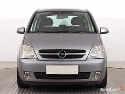 Srebrny Używany 2005 Opel Meriva Minivan | 8499 zł (Dość drogi)