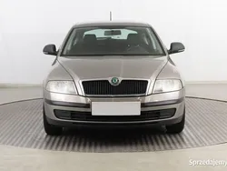 Srebrny Używany 2011 Skoda Octavia Hatchback | 21 999 zł (Uczciwa cena)