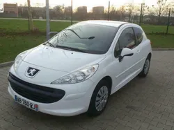Biały Używany 2009 Peugeot 207 Hatchback | 18 800 zł