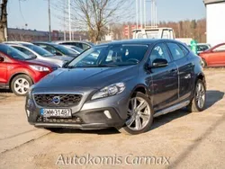 Szary Używany 2015 Volvo V40 CC Kombi | 43 900 zł