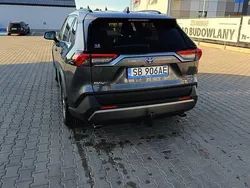 Szary Używany 2019 Toyota RAV4 Hybrid Comfort SUV | 119 000 zł (Uczciwa cena)