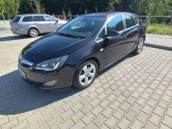 Czarny Używany 2010 Opel Astra Hatchback | 9900 zł (Super Cena)