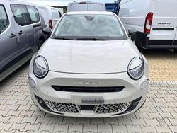 Lakier metalizowany kremowy cappucino Nowe 2025 Fiat 600 Pop Hatchback | 98 318 zł (Uczciwa cena)