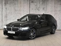 Black sapphire metallic metalizowany Używany 2021 BMW 530e Shadowline Kombi | 149 700 zł (Uczciwa cena)