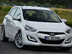 Biały (metalik) Używany 2013 Hyundai i30 Hatchback | 26 900 zł (Dobra cena)